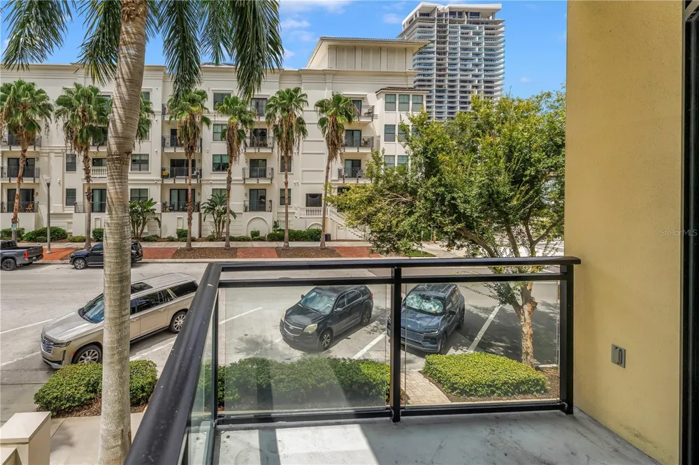 400 4TH AVENUE S #207 St Petersburg, FL 33701