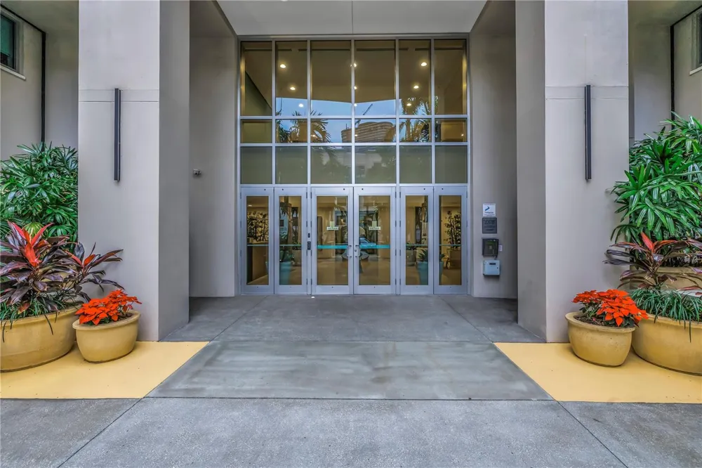 400 4TH AVENUE S #207 St Petersburg, FL 33701
