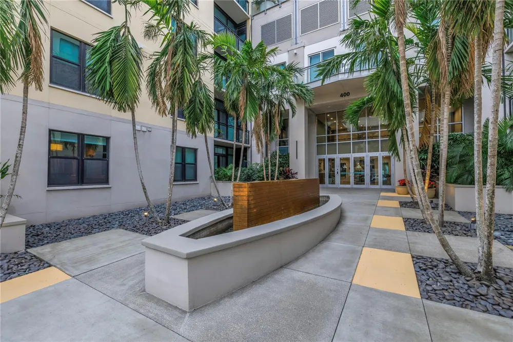 400 4TH AVENUE S #207 St Petersburg, FL 33701