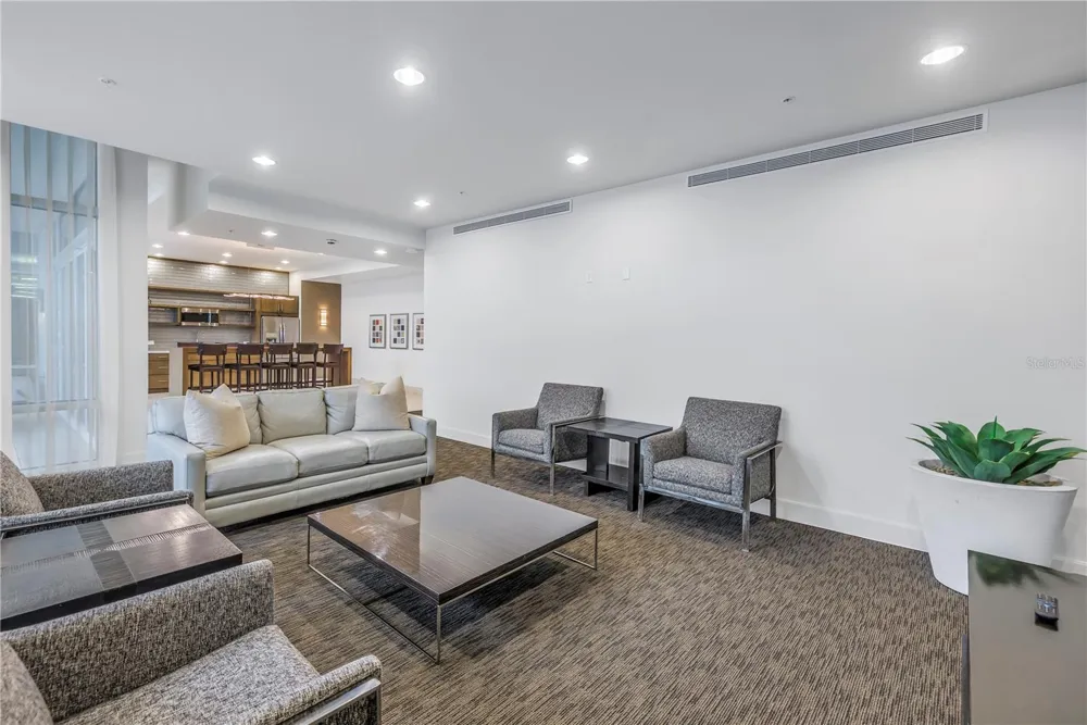 400 4TH AVENUE S #207 St Petersburg, FL 33701