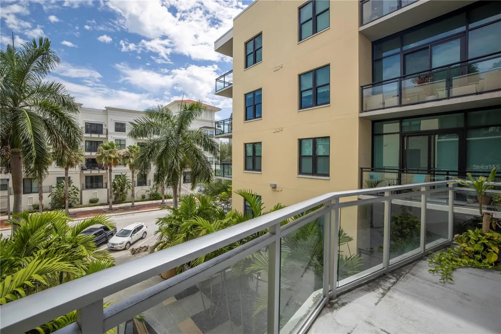 400 4TH AVENUE S #207 St Petersburg, FL 33701