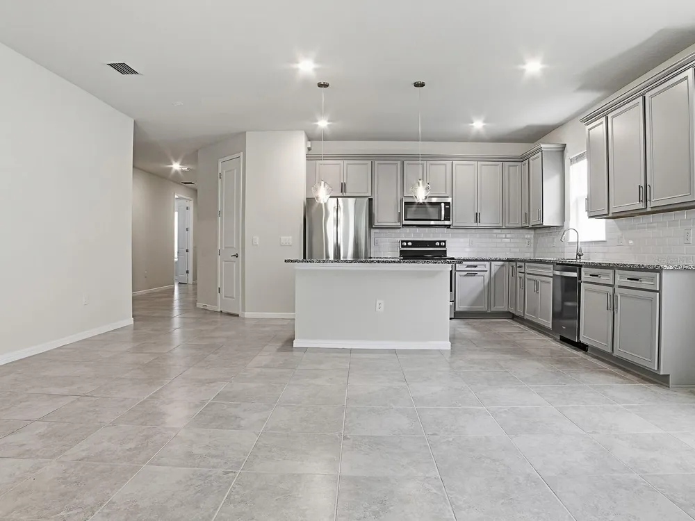 7771 SYRACUSE DRIVE Clermont, FL 34714