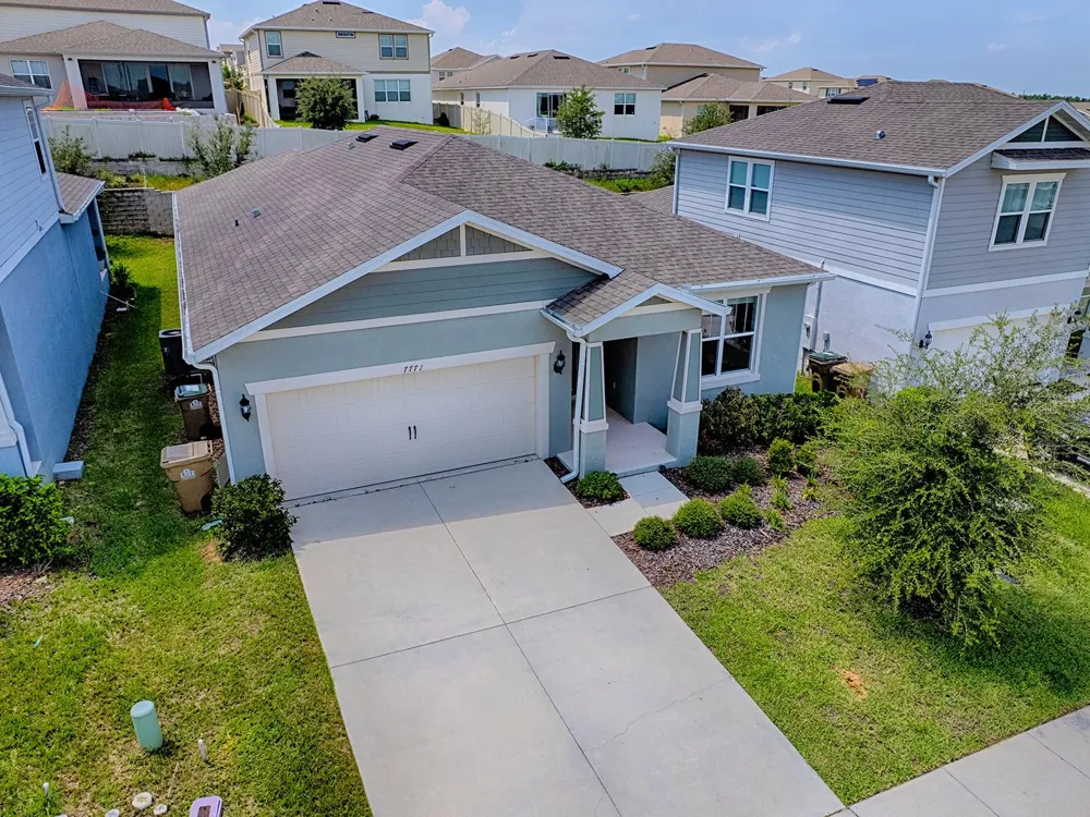7771 SYRACUSE DRIVE Clermont, FL 34714