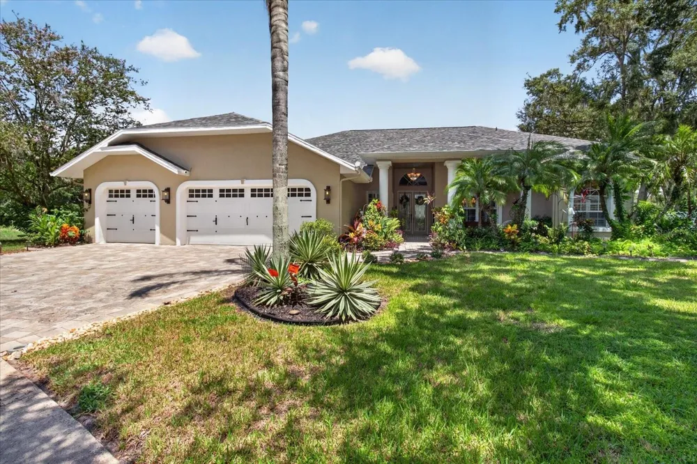 8735 CRESCENT FOREST BOULEVARD New Port Richey, FL 34654