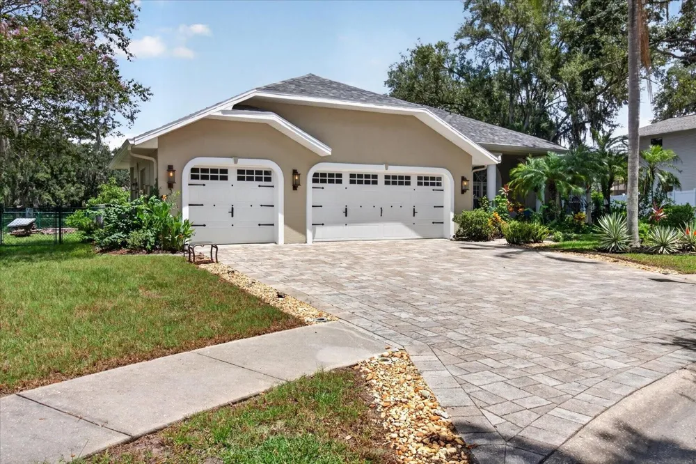 8735 CRESCENT FOREST BOULEVARD New Port Richey, FL 34654