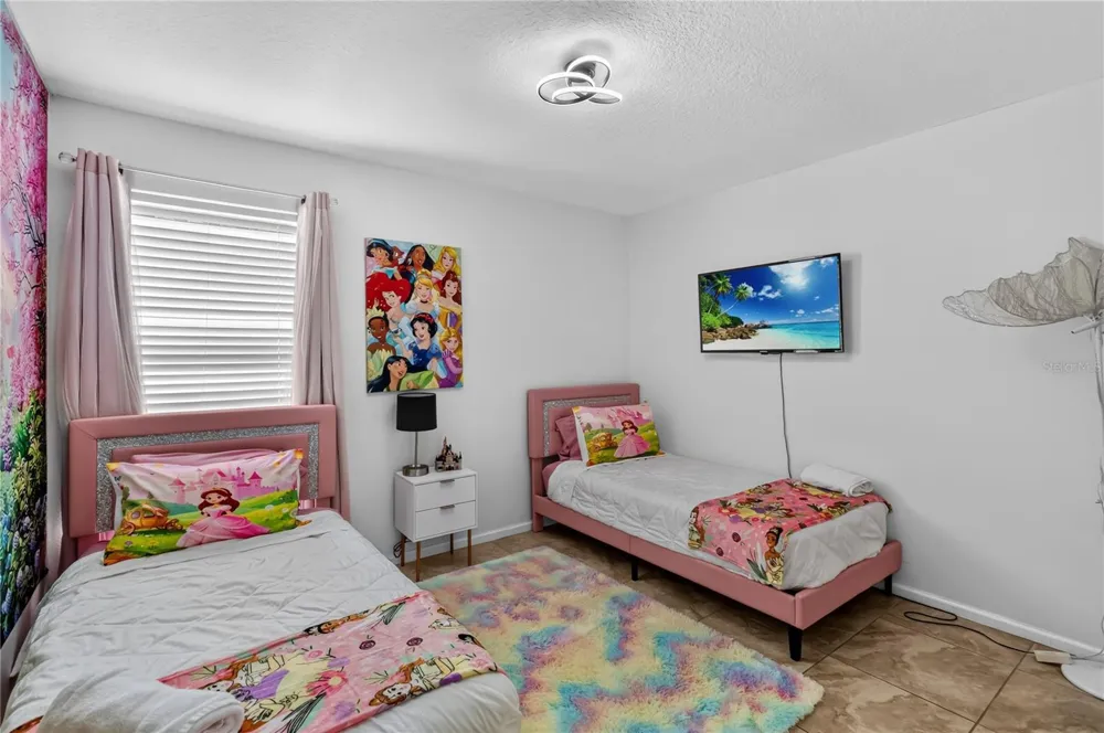 8006 KING PALM CIRCLE Kissimmee, FL 34747