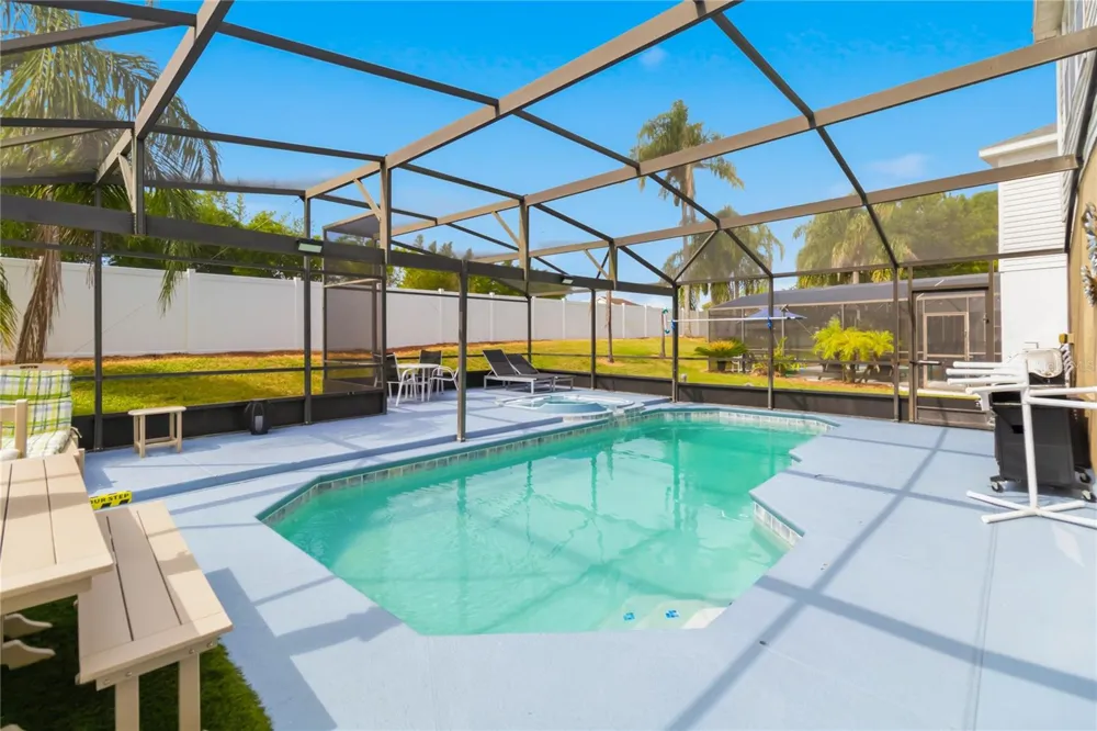 8006 KING PALM CIRCLE Kissimmee, FL 34747