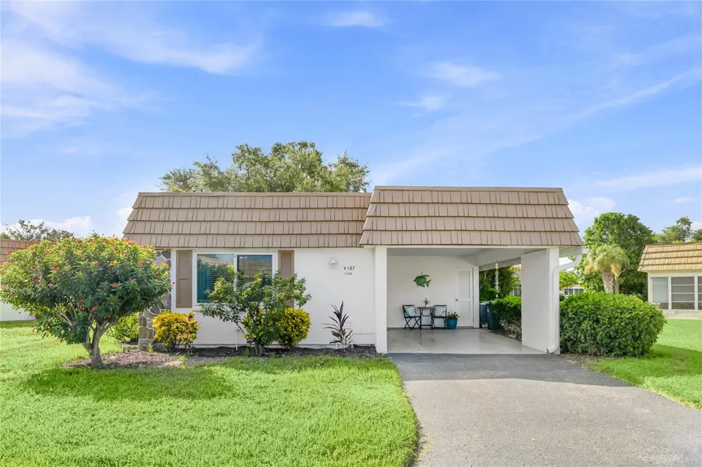 2740 RIVERBLUFF PARKWAY #V107 Sarasota, FL 34231