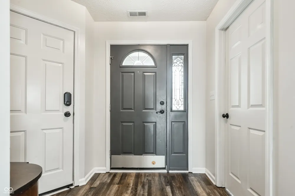 624 Daniel Court Westfield, IN 46074
