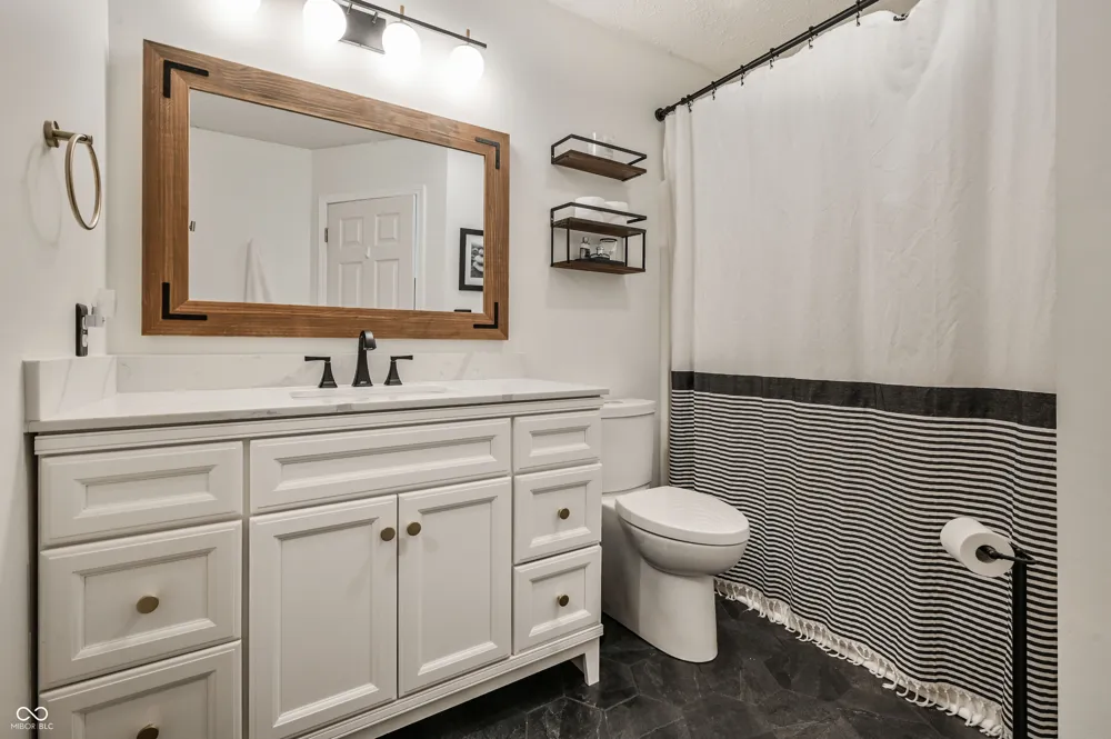 624 Daniel Court Westfield, IN 46074