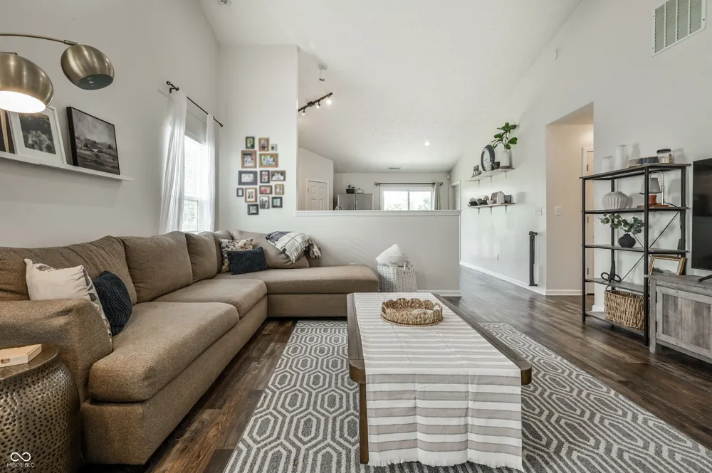 624 Daniel Court Westfield, IN 46074