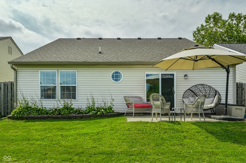 624 Daniel Court Westfield, IN 46074