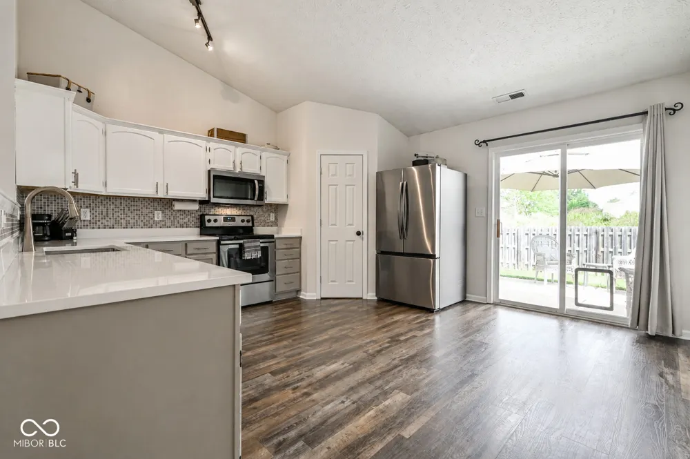 624 Daniel Court Westfield, IN 46074