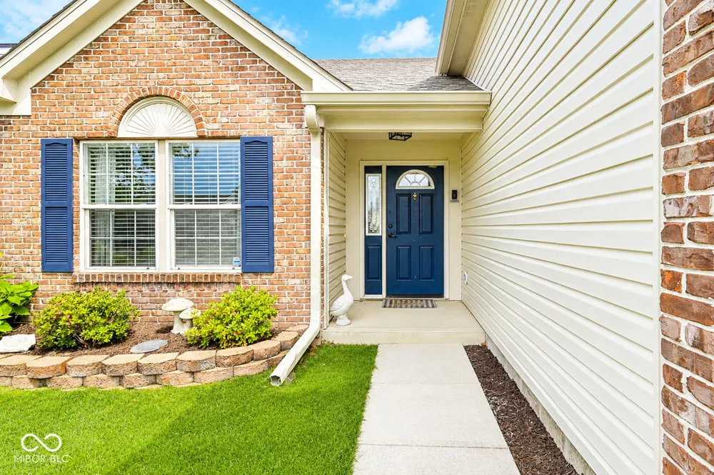 624 Daniel Court Westfield, IN 46074