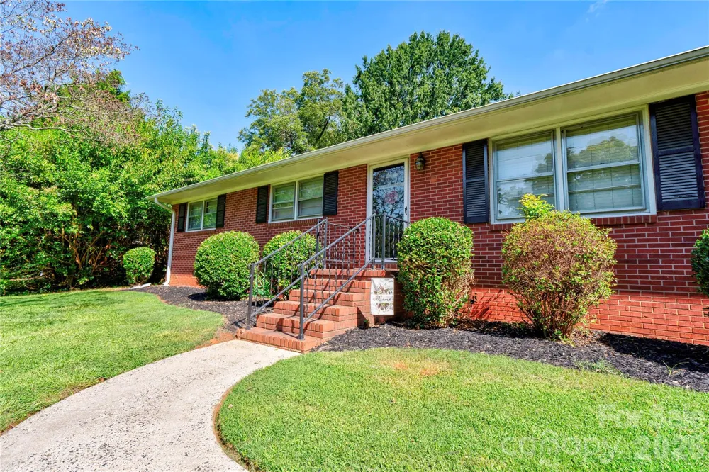 404 Pineview Drive Kings Mountain, NC 28086