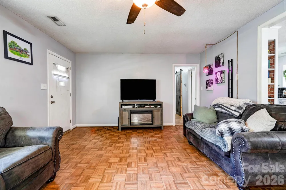 404 Pineview Drive Kings Mountain, NC 28086
