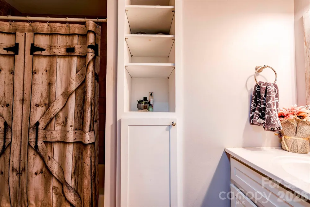 404 Pineview Drive Kings Mountain, NC 28086
