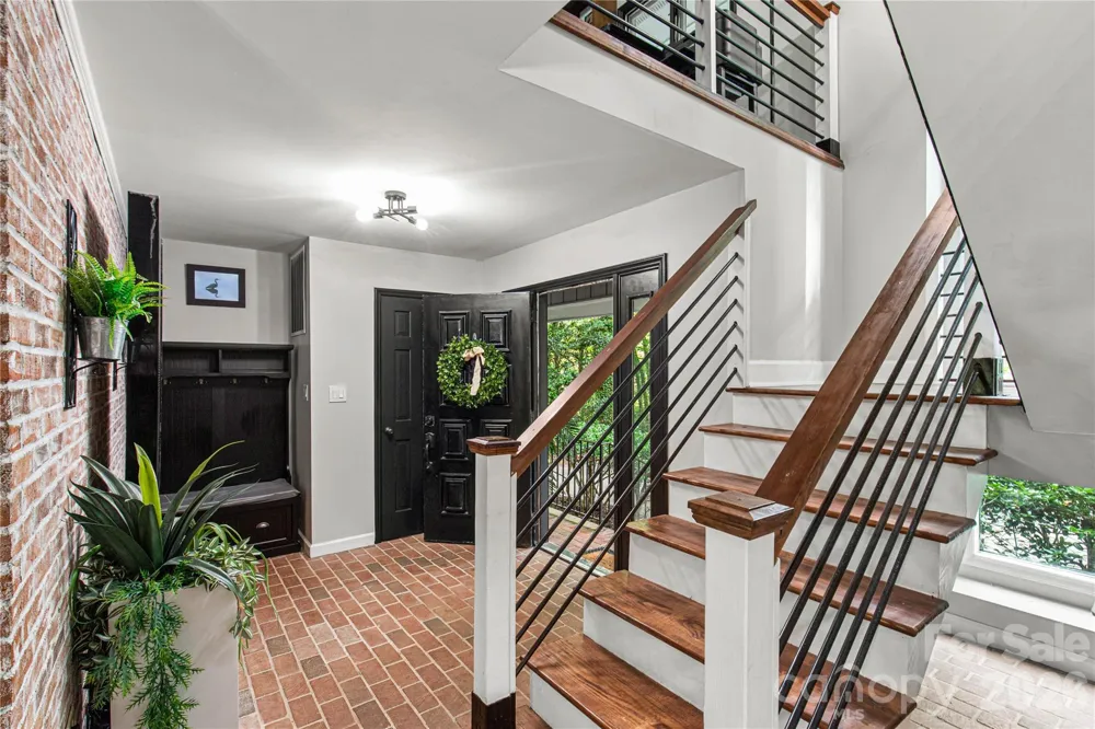 5 Oak Leaf Road Clover, SC 29710