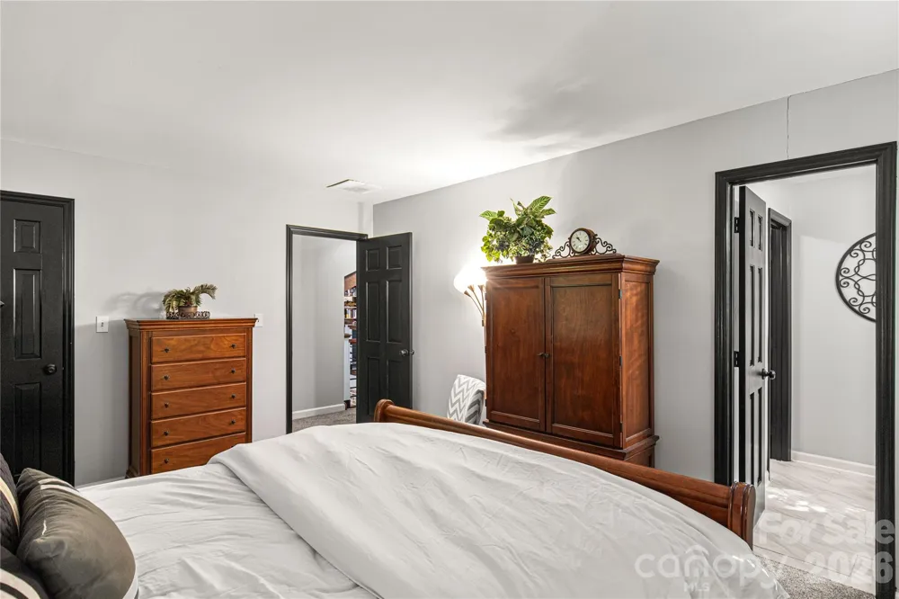 5 Oak Leaf Road Clover, SC 29710