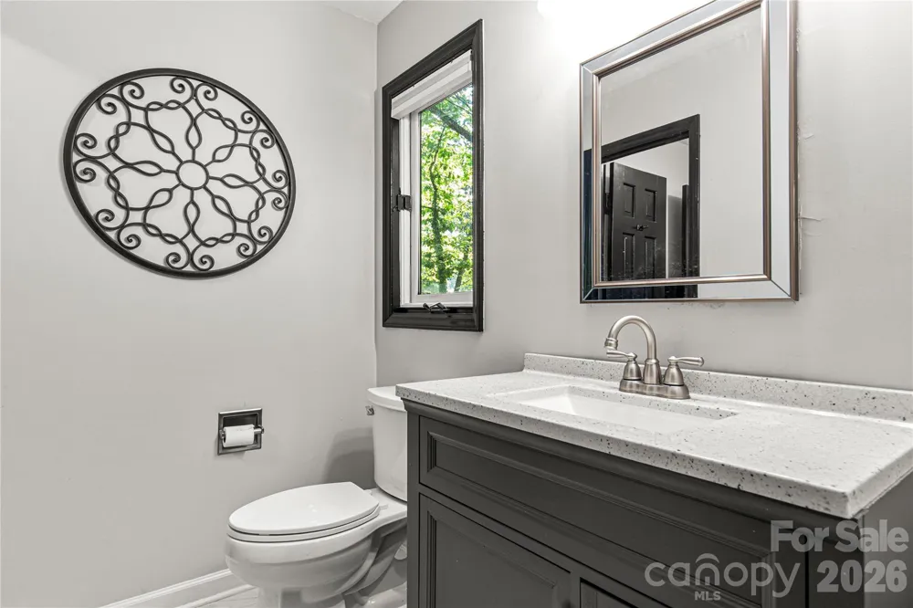 5 Oak Leaf Road Clover, SC 29710