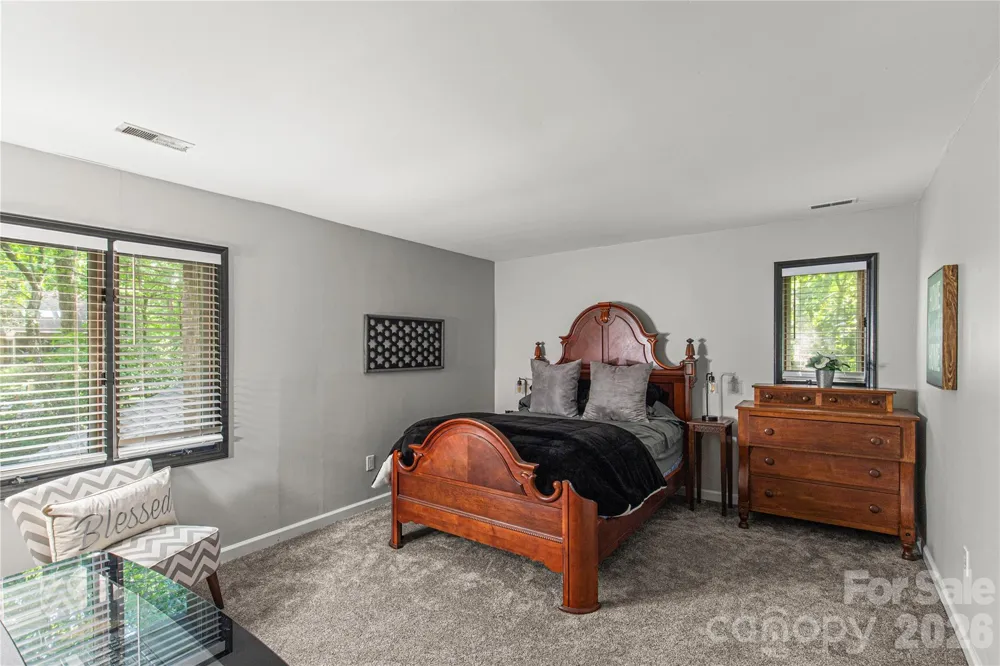 5 Oak Leaf Road Clover, SC 29710