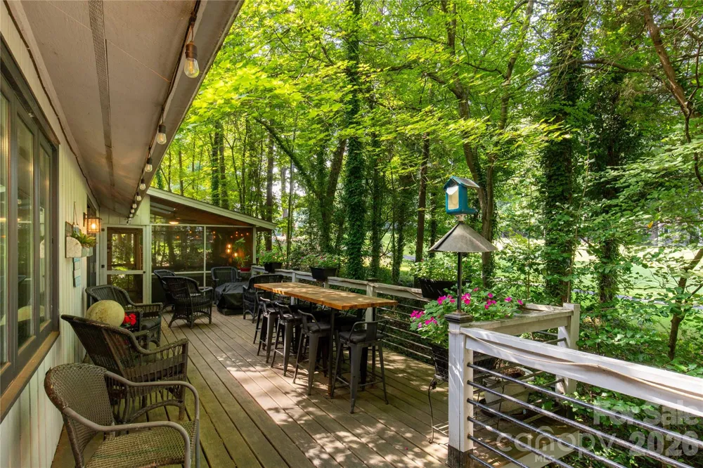 5 Oak Leaf Road Clover, SC 29710