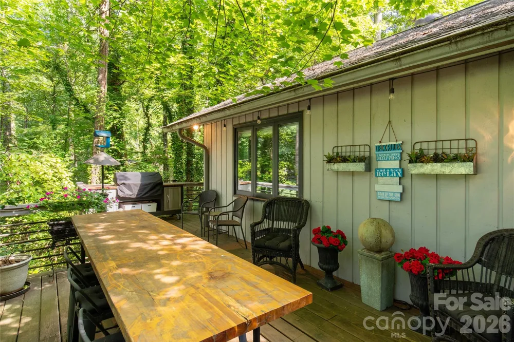 5 Oak Leaf Road Clover, SC 29710