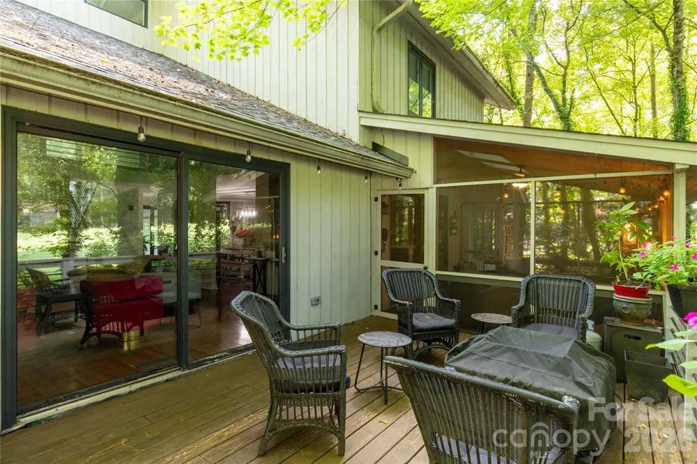 5 Oak Leaf Road Clover, SC 29710