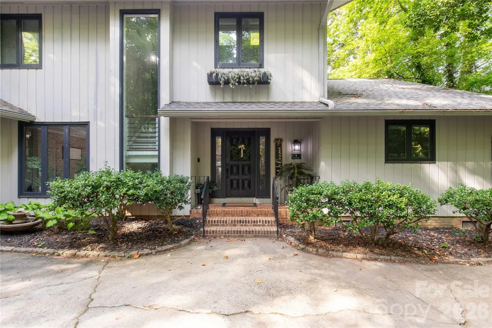 5 Oak Leaf Road Clover, SC 29710
