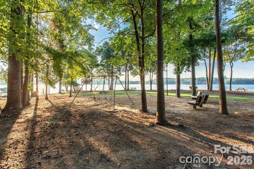 5 Oak Leaf Road Clover, SC 29710