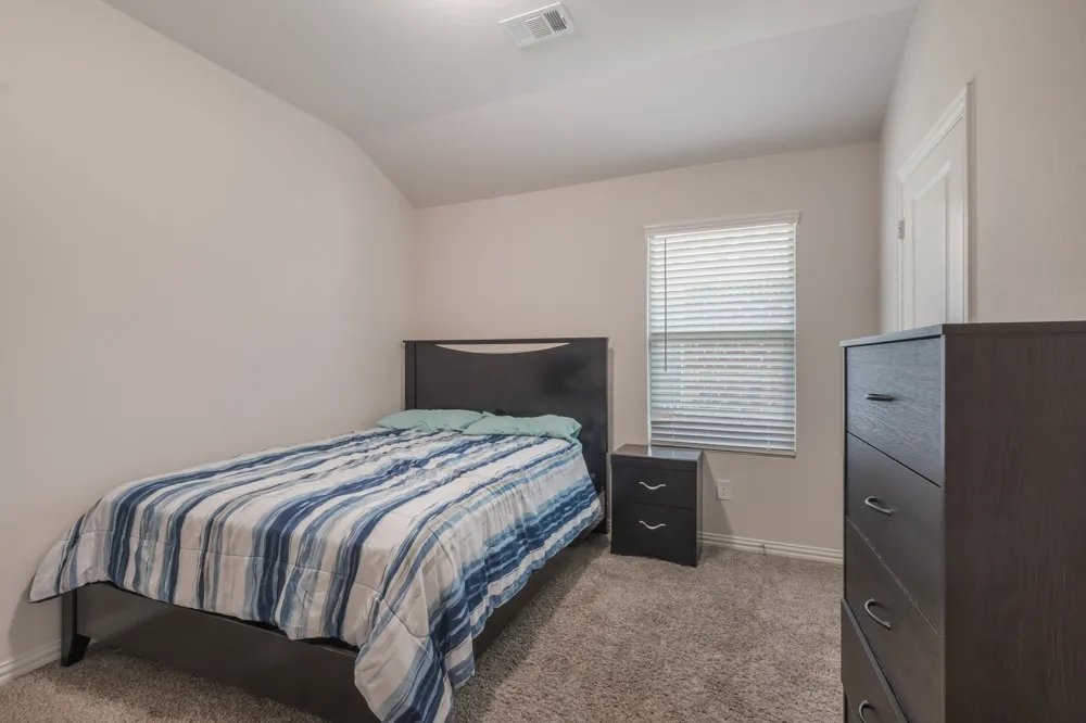 1805 Gold Mine Trail Aubrey, TX 76227
