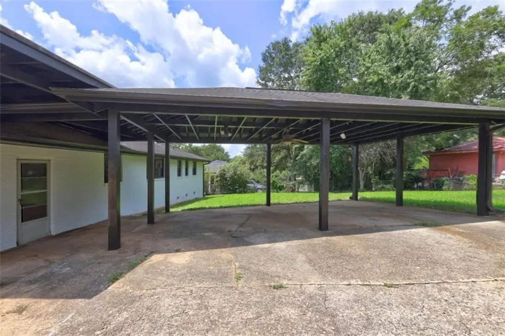 970 Oglethorpe Avenue Athens, GA 30606