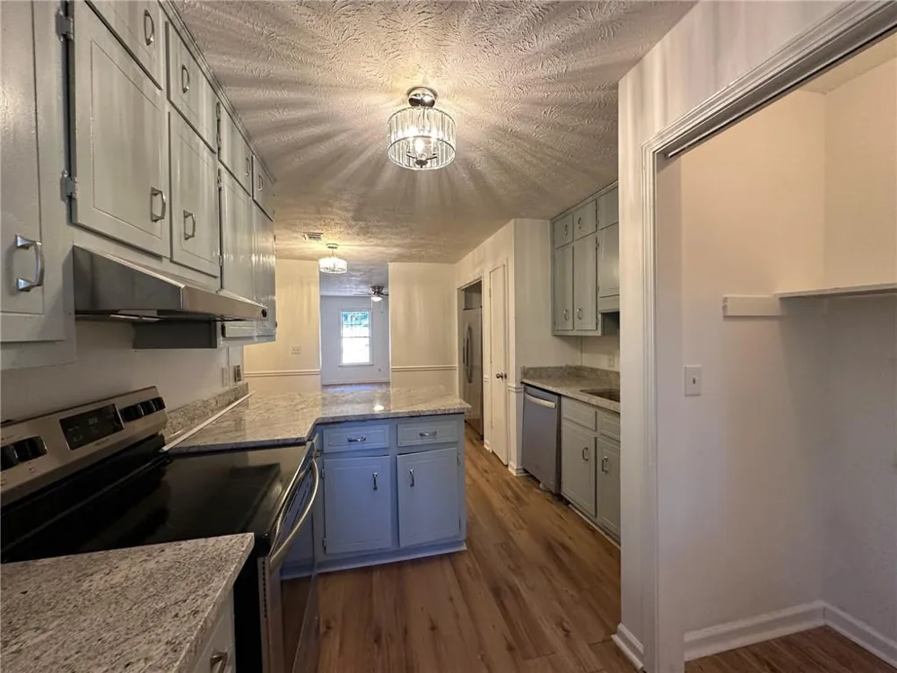 5172 Ridge Forest Drive #5172 Stone Mountain, GA 30083