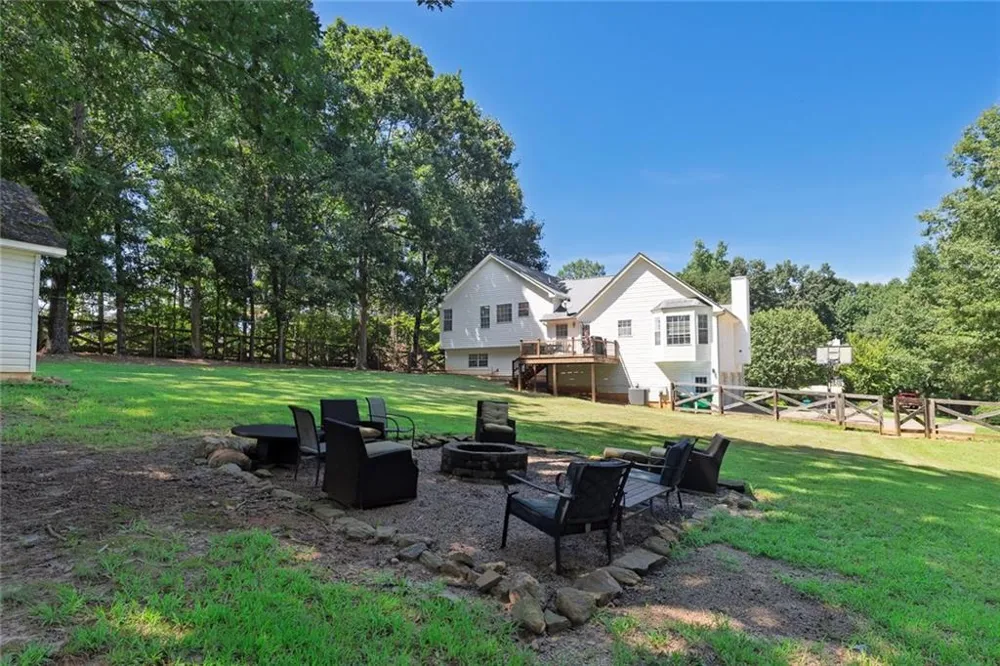 351 Laiken Drive Jasper, GA 30143