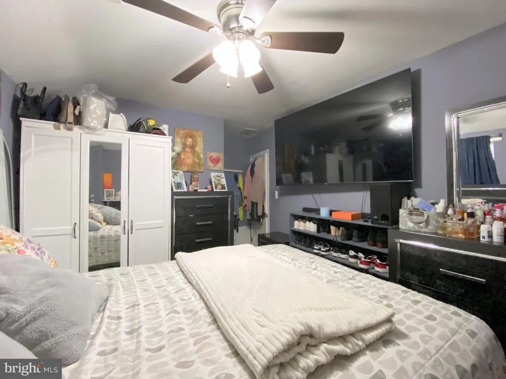 1126 DUNDALK Baltimore, MD 21224