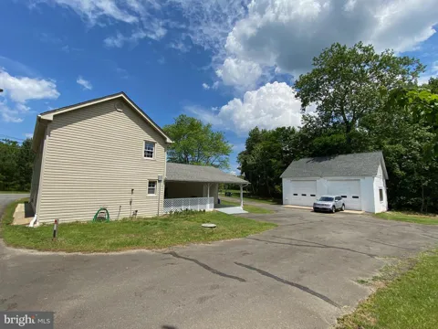 1006 WHITE OAK ROAD