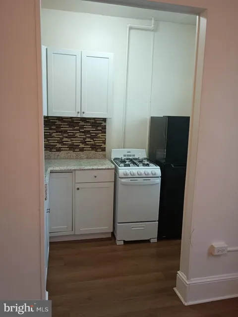606 E MARKET STREET #2FLR FRT
