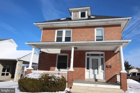 109 S HESS STREET