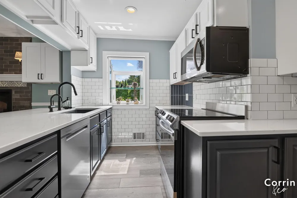 160 S Parklane Drive NE Grand Rapids, MI 49505