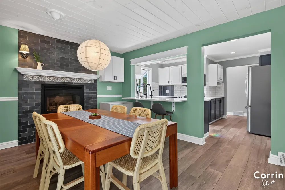 160 S Parklane Drive NE Grand Rapids, MI 49505