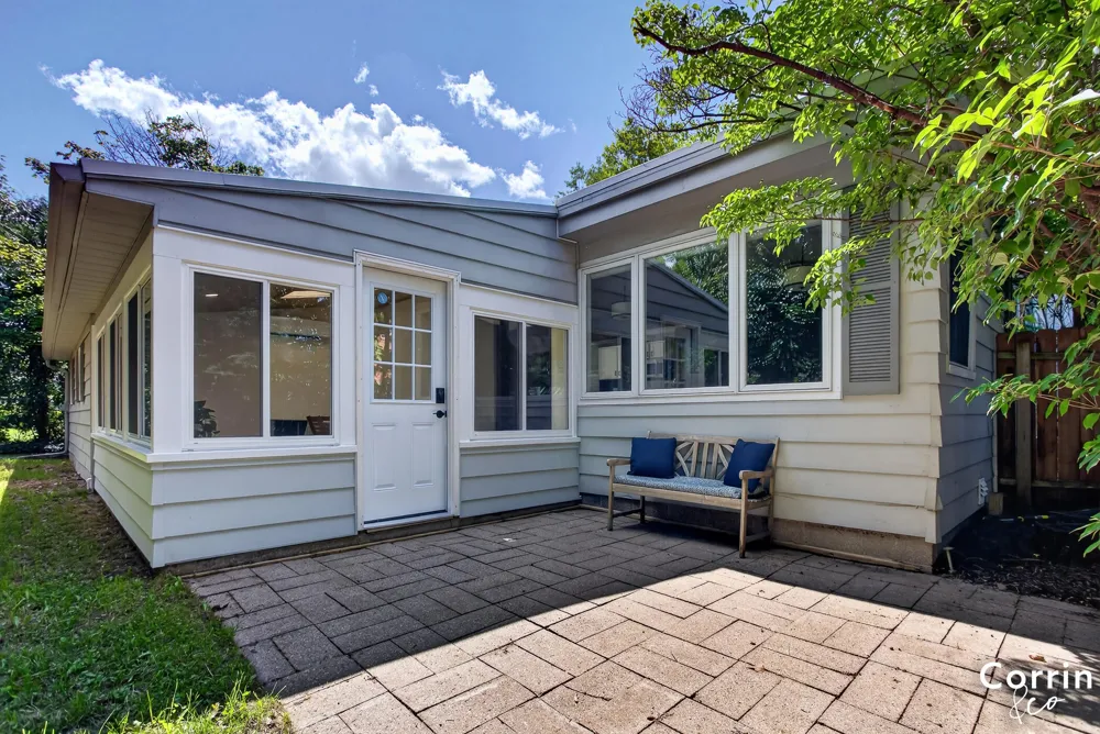 160 S Parklane Drive NE Grand Rapids, MI 49505