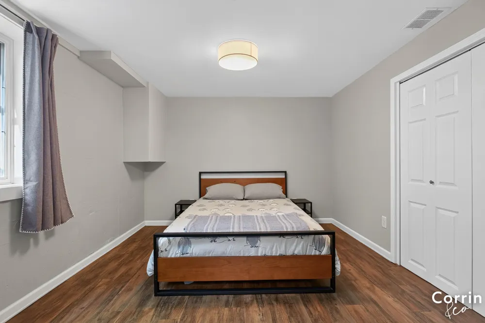 160 S Parklane Drive NE Grand Rapids, MI 49505