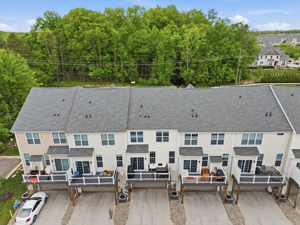 2768 Ashcombe Drive Ann Arbor, MI 48105