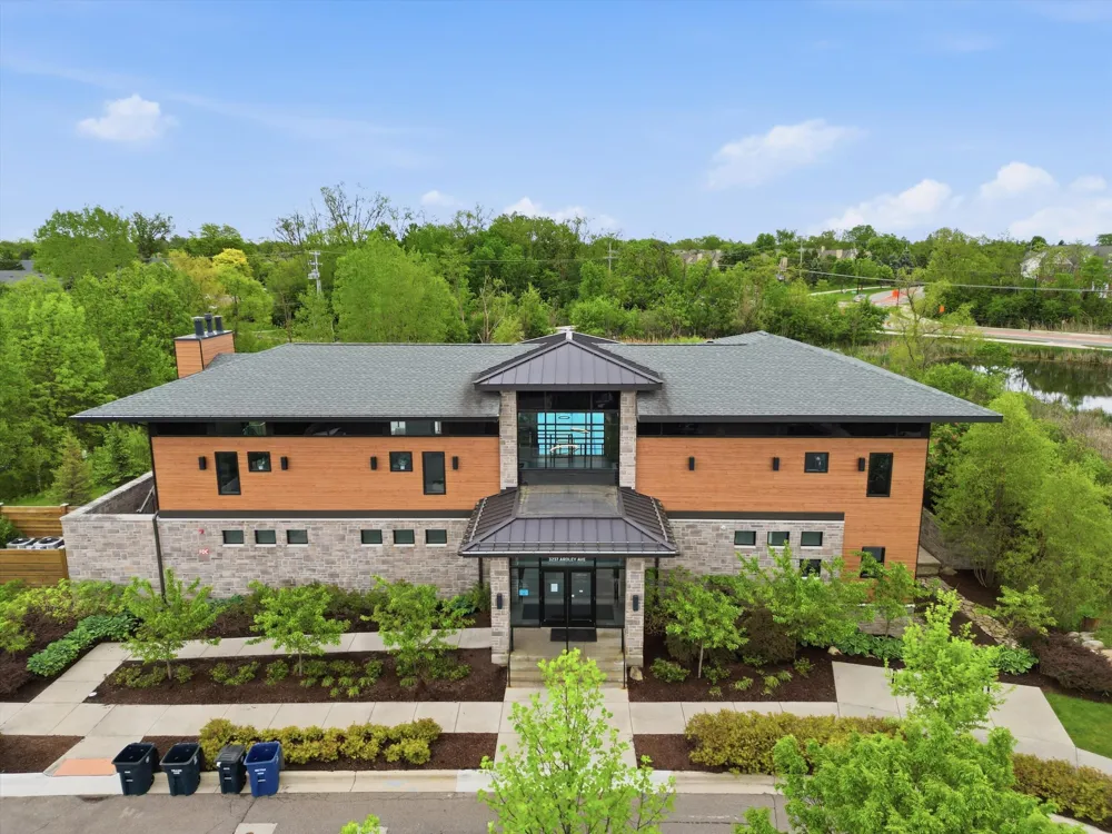 2768 Ashcombe Drive Ann Arbor, MI 48105