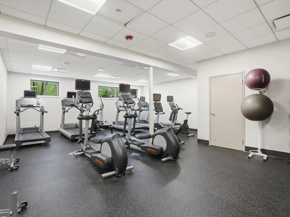 2768 Ashcombe Drive Ann Arbor, MI 48105