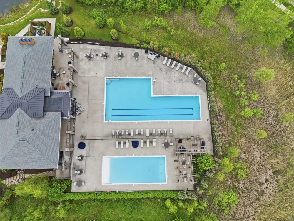 2768 Ashcombe Drive Ann Arbor, MI 48105