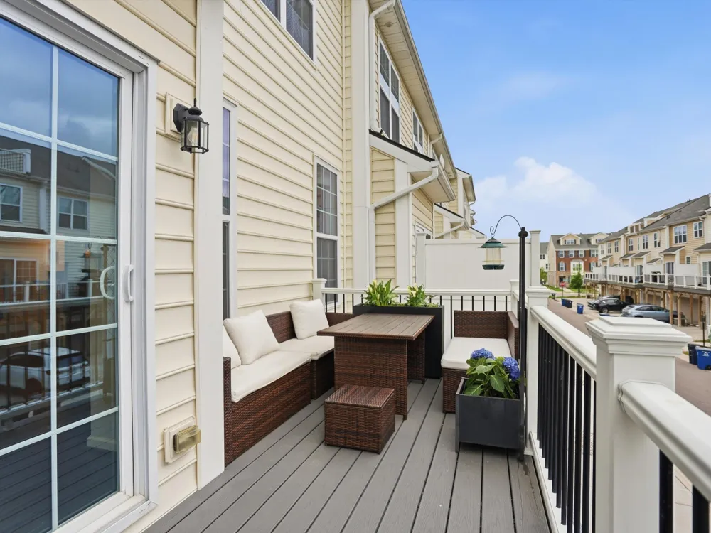 2768 Ashcombe Drive Ann Arbor, MI 48105
