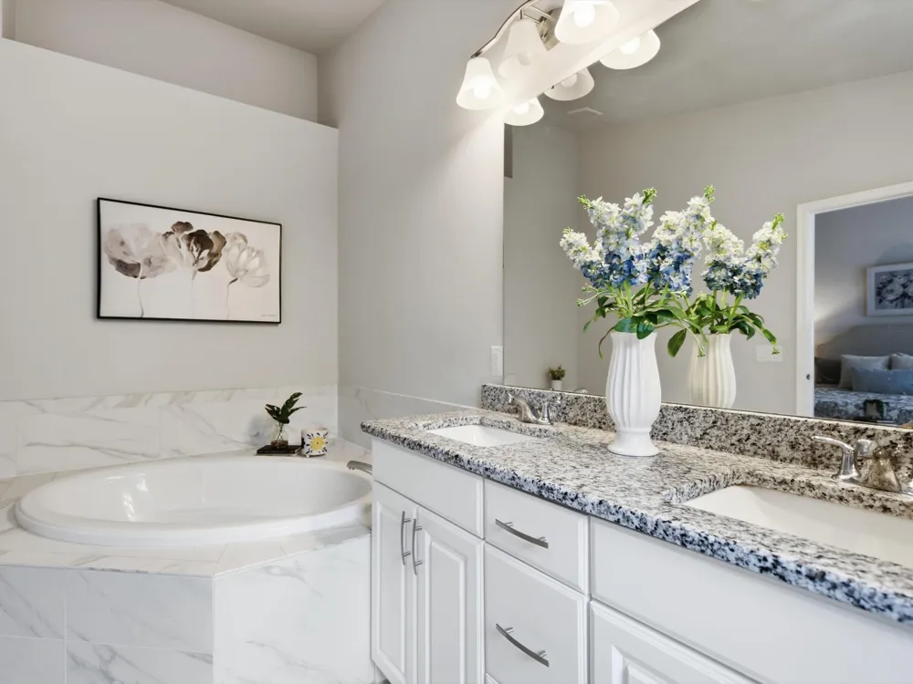 2768 Ashcombe Drive Ann Arbor, MI 48105