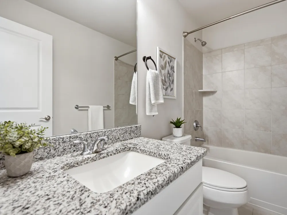 2768 Ashcombe Drive Ann Arbor, MI 48105