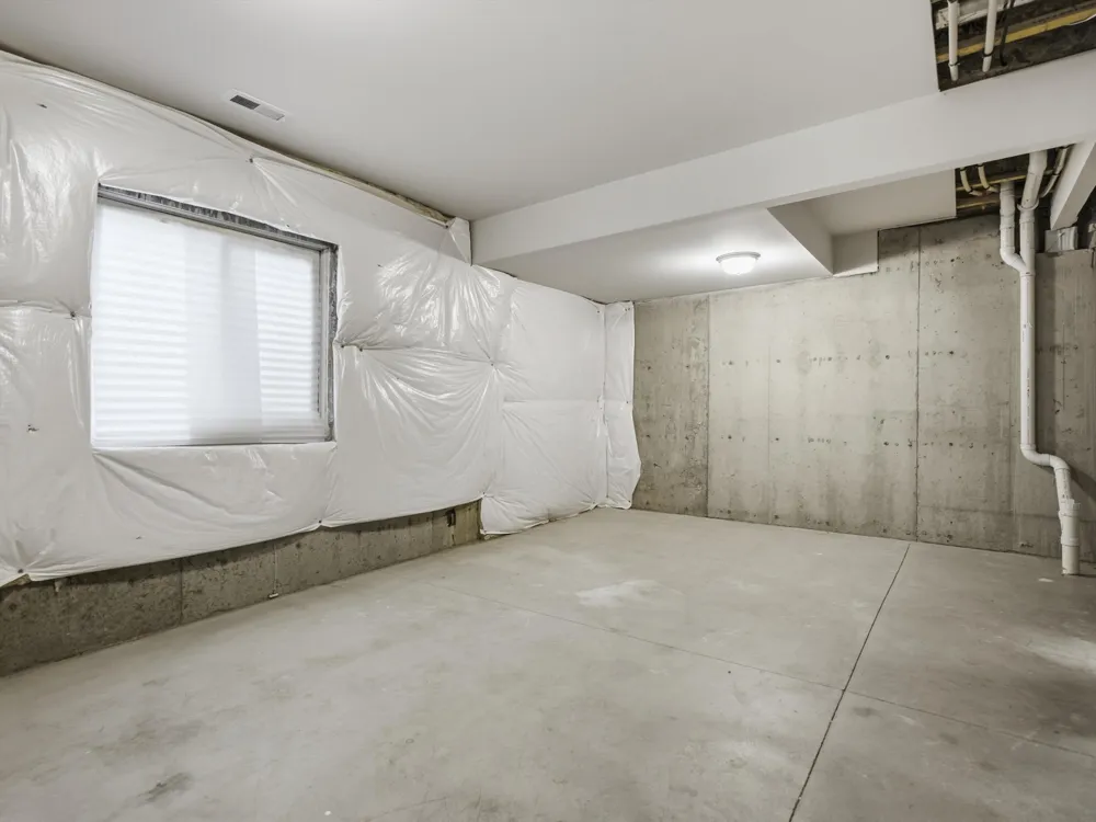 2768 Ashcombe Drive Ann Arbor, MI 48105
